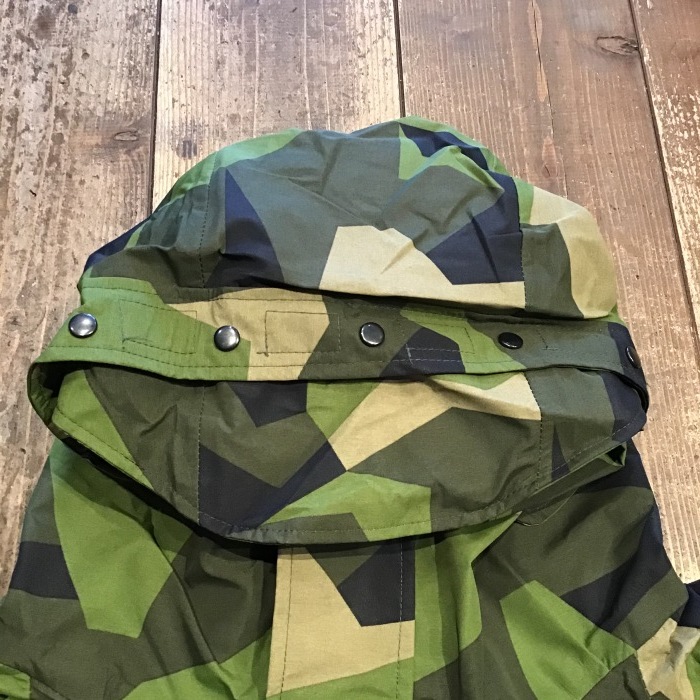 スウェーデン軍 GORE TEX”!!!!! : Clothing&Antiques NoT スウェーデン軍 GORE TEX”!!!!! : Clothing&Antiques NoT