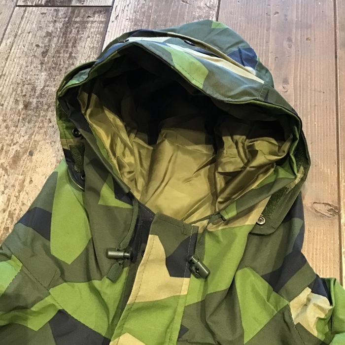 スウェーデン軍 GORE TEX”!!!!! : Clothing&Antiques NoT スウェーデン軍 GORE TEX”!!!!! : Clothing&Antiques NoT