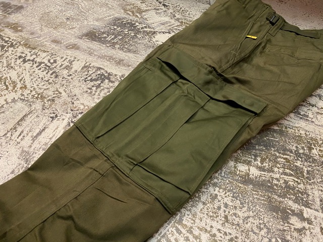再入荷!! NOS 50\'s U.S Army M-51 Modified Field Cargo Pants!!(マグネッツ大阪アメ村店)_c0078587_14582669.jpg