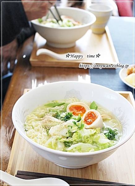 おうちランチはサッポロ一番塩ラーメン♪_f0348032_17591003.jpg