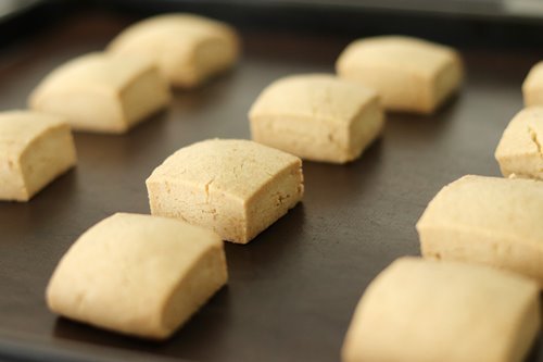 ラードを使わない ちんすこう Takacoco Kitchen ラードを使わない ちんすこう Takacoco Kitchen