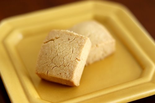 ラードを使わない ちんすこう Takacoco Kitchen ラードを使わない ちんすこう Takacoco Kitchen