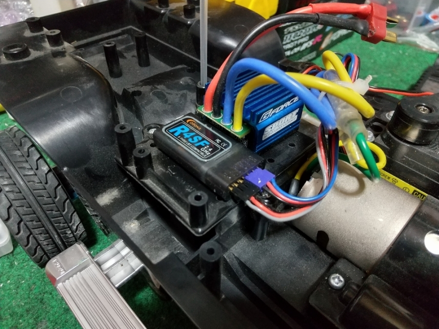 フタバS-FHSS互換受信機 CORONA R4SF : 動力模型 フタバS-FHSS互換受信機 CORONA R4SF : 動力模型
