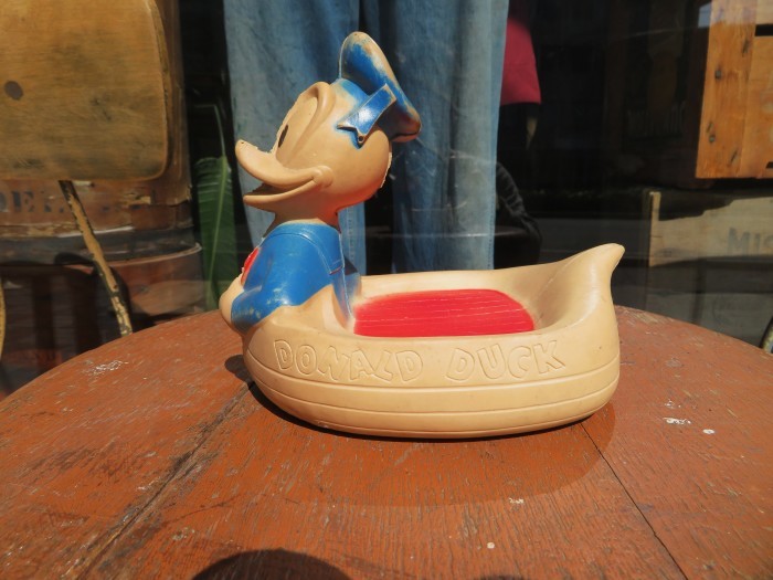 Vintage Donald Duck Soap Dish_e0187362_16500911.jpg