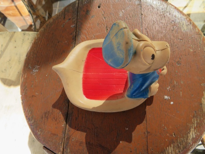 Vintage Donald Duck Soap Dish_e0187362_16510974.jpg