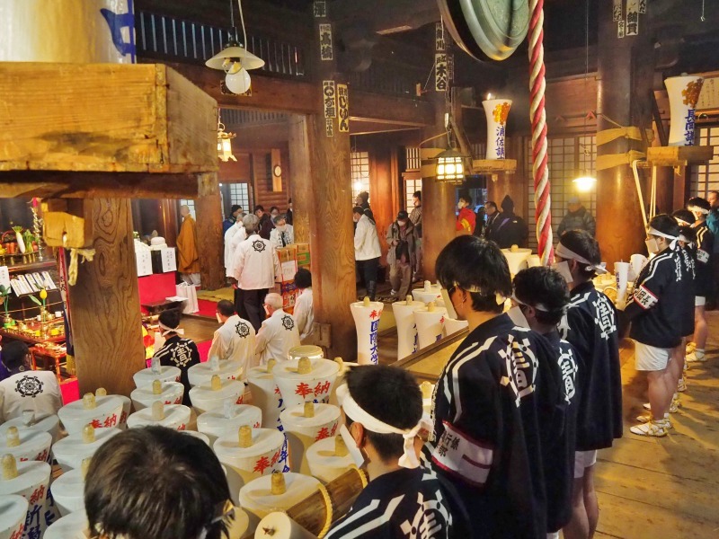 大祭前夜「大ローソク献火式」が行われました_c0336902_21322694.jpg