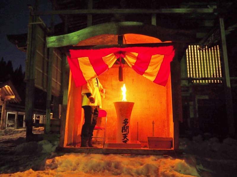 大祭前夜「大ローソク献火式」が行われました_c0336902_21335355.jpg