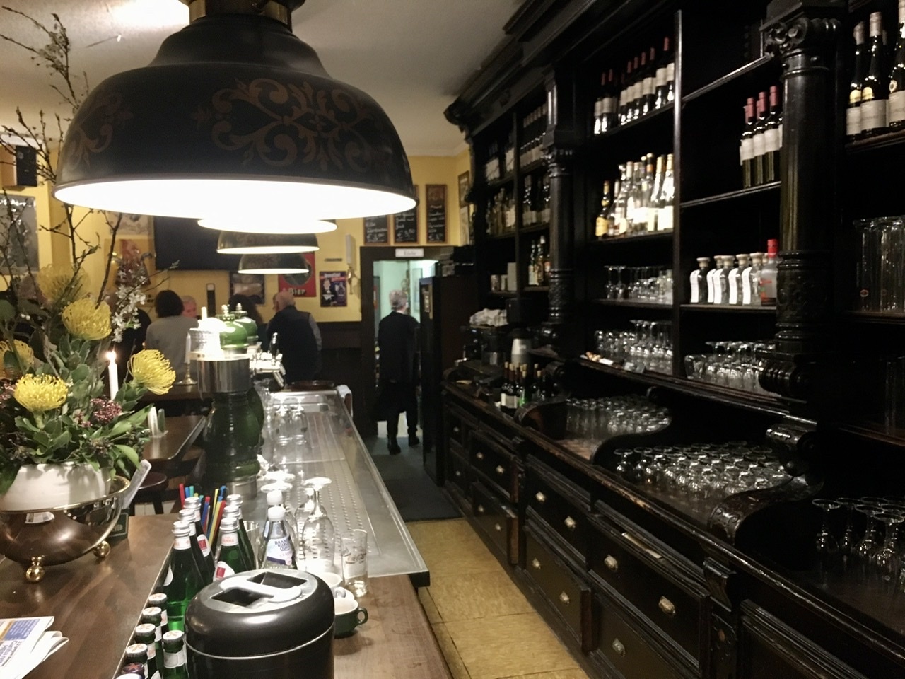 西ベルリンの良い店で。_c0180686_16475606.jpeg