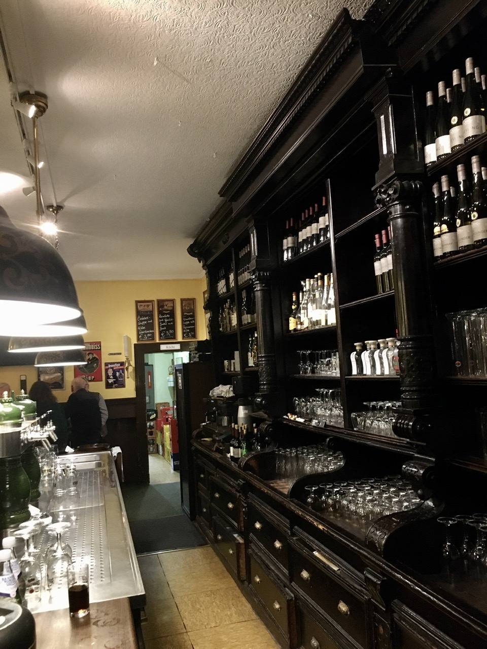 西ベルリンの良い店で。_c0180686_16484866.jpeg