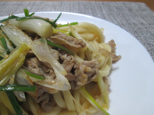 疲労回復に☆エシャレットと豚肉の味噌バター焼きうどん_d0361028_20484650.jpg