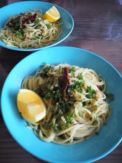 パセリ、にんにく、レモンのパスタ_a0258686_07074680.jpg