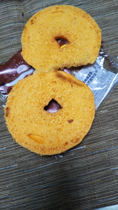 ローソン もちっとしたトマト&ベーコン_f0076001_22581979.jpg