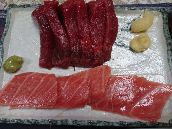 3/10 ヱビスビール、鯨刺し、鮪中トロ、角上海幸漬け@自宅_b0042308_13515648.jpg