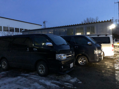 ハイエース グランドキャビン ローダウンとヒッチメンバー取り付け☆_a0143349_18380035.jpg