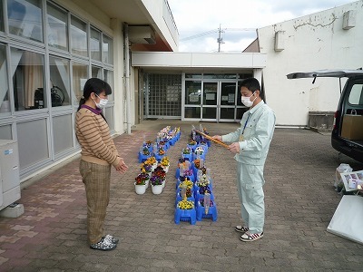 ３月１２日 たてやまガーデニングコンテストの表彰 豊房小 ふじの花通信 学校教育目標 とよふさの子 の育成