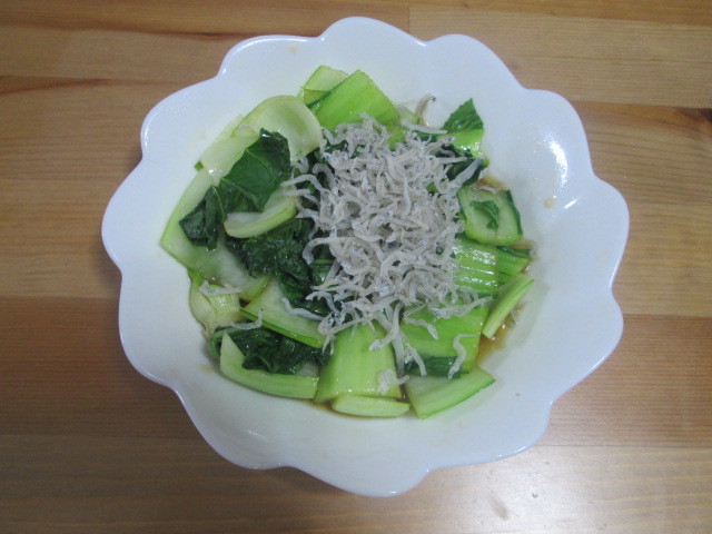 作り置きにも! 青梗菜とおじゃこのおひたし_d0361028_23333951.jpg