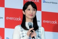 ゆうこりん、離婚危機に同情票。芸能人として強運?!_e0080345_07350135.jpg