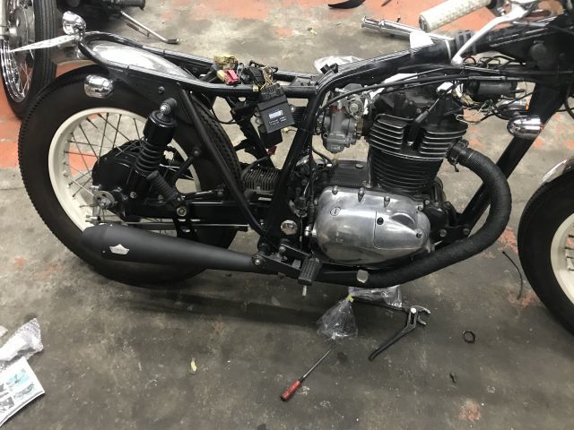 250TR カスタム T様号 マフラー装着!_a0164918_19171275.jpg