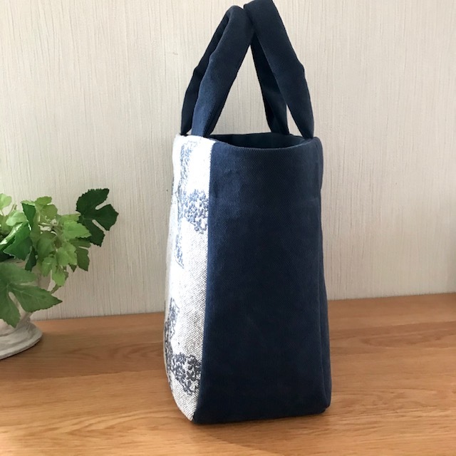 ミナペルホネンのodysseyでバッグを作る : Flora 大人服と