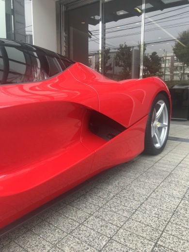 la Ferrari と F40_a0129711_18412635.jpg
