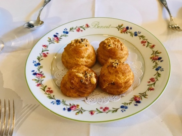 パリ滞在2日目ー老舗Benoitでオーソドックスなフランス料理_d0129786_14550518.jpg