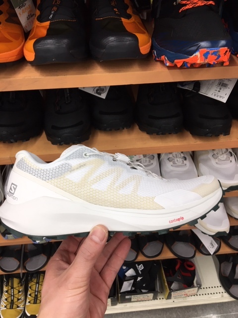 新製品入荷のご案内