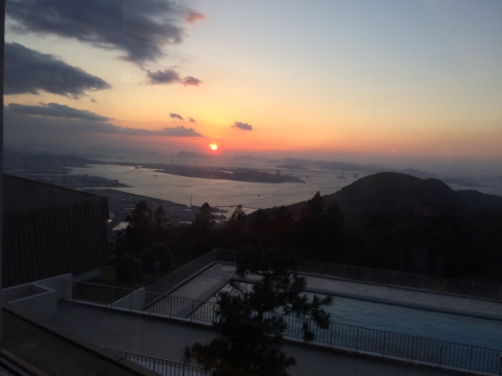 瀬戸は日暮れて~♪_e0036217_22282057.jpg