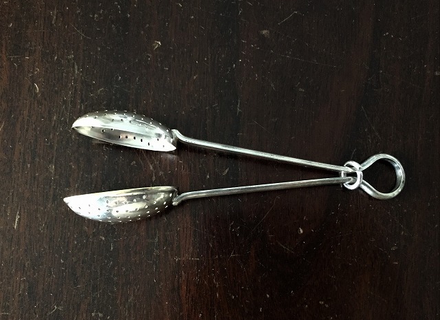 シルバープレート茶こしスプーン : スペイン・バルセロナ