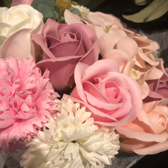 ソープフラワー取扱始めました 目黒区 都立大の 花屋 Moco 花と 植物で楽しい毎日 一人で全力で営業中