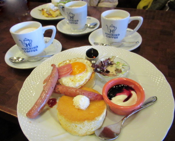 星乃珈琲店 ＊ 大阪 休日モーニング♪_f0236260_16200280.jpg