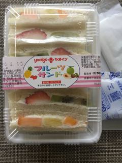ふたばの豆餅とヤオイソのフルーツサンド_f0363168_08011346.png