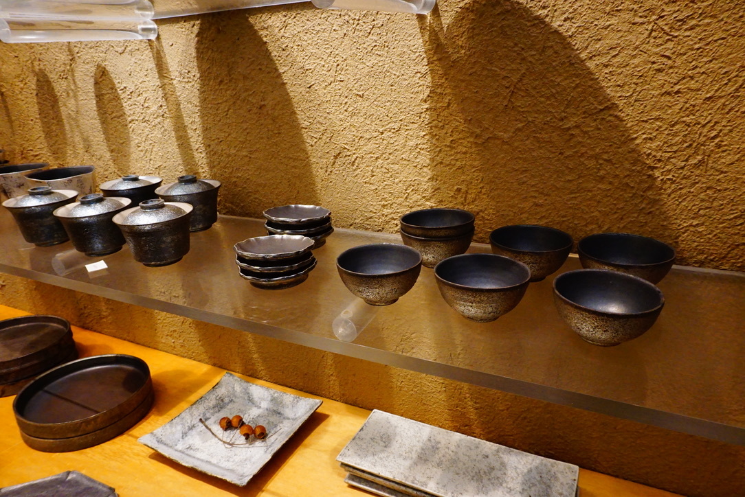 山本哲也 うつわ展 明日からです (3/18~23)_b0132442_19223048.jpeg