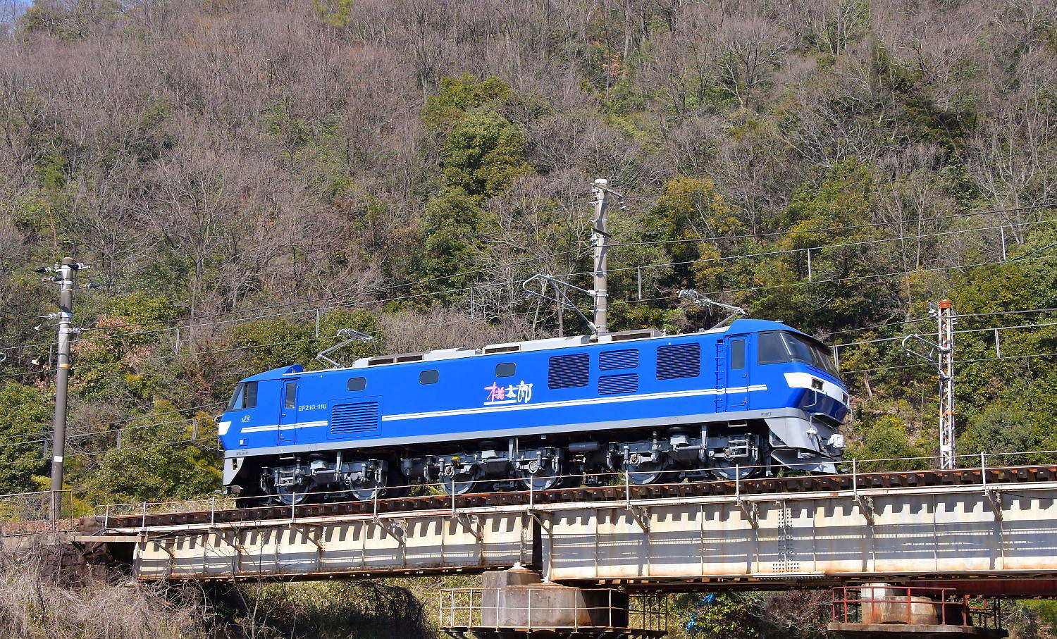 EF210-110新塗装化_a0251146_23413132.jpg