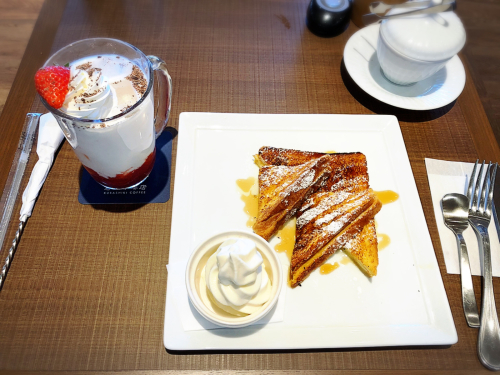 倉式珈琲店 イオンタウン四日市泊店_e0292546_04234628.jpg