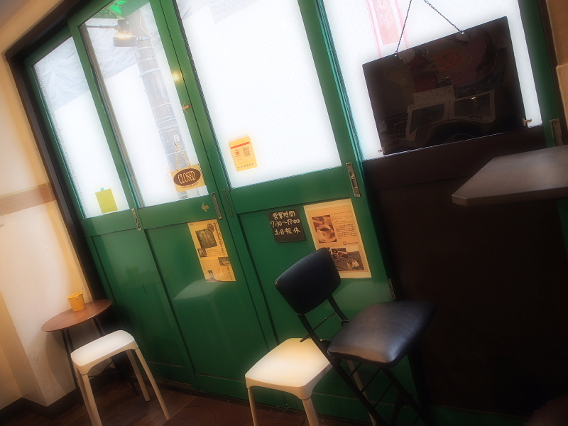 【予期せぬ場所に！】日本橋 mame cafe（マメカフェ）_b0008655_00335473.jpg