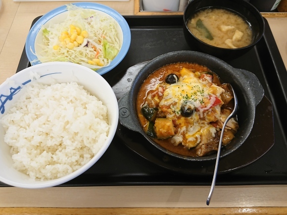 3/18 ダブルチーズカチャトーラ定食￥830＠松屋_b0042308_22165053.jpg
