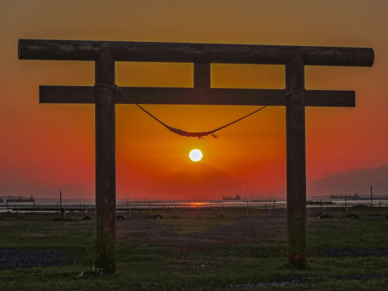 2020.3.17鳥居の中のダイヤモンド富士(木更津久津間海岸