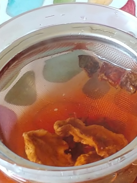 こんなお茶飲んでます_c0162773_23073002.jpg