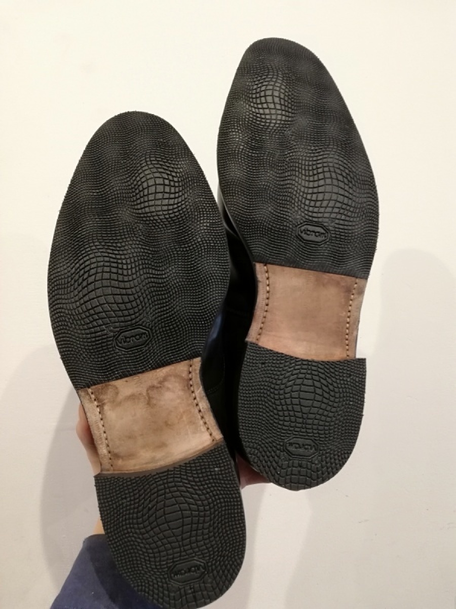 ハーフラバー&カカト トップリフト 定番のこのデザイン : Shoe Care Shoe Order 「FANS.浅草本店」M.Mowbray Shop ハーフラバー&カカト トップリフト 定番のこのデザイン : Shoe Care Shoe Order 「FANS.浅草本店」M.Mowbray Shop
