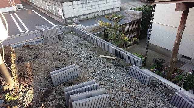 真岡市Ｔ様邸（外構工事　ベース掘削・枠設置・ベースコンクリート)_c0313938_10552898.jpg