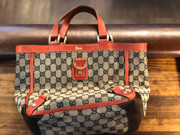 Gucci バッグ　破れ、ほつれあり Gucci バッグ 破れ、ほつれあり グッチ バッグ ほつれ修理 2024