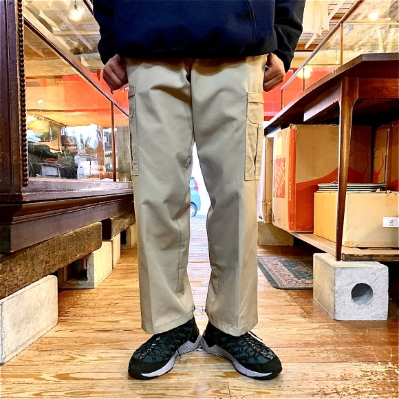 俺のワークパンツ Plywood Used Clothing Service Furniture 俺のワークパンツ Plywood Used Clothing Service Furniture