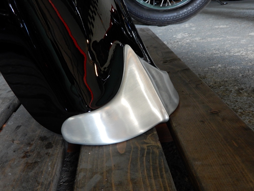 ショベル　80 flh フェンダーチップ　ハーレー　当時物　ビンテージ　純正 flh フェンダーチップ ショベル 80 flh フェンダーチップ