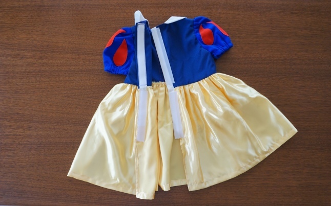 ちびっ子ドレスのリメイク_d0348118_10330436.jpeg