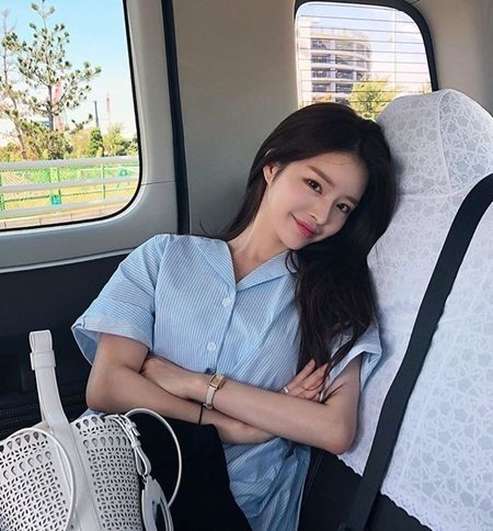 元BIGBANGのV.Iことスンリの彼女　入隊前にまた現れる　インスタ美女のプロ彼女？パートナー？　匂わせ　整形顔！エグい韓国性接待_f0158064_00382442.jpg