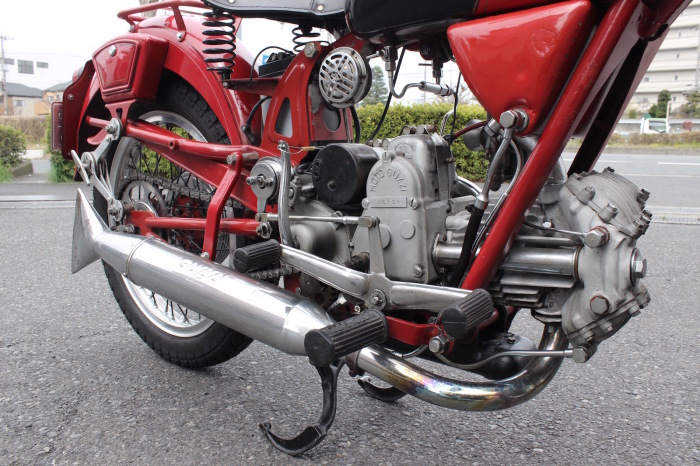Moto Guzzi シングル用 パッセンジャーシート アイローネ