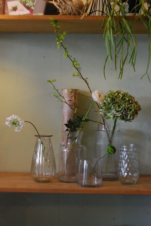 入荷の花鉢、花瓶などなど!_a0201358_17411760.jpg