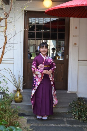 小学校卒業式 笑顔で袴(*^^)_d0230676_15230879.jpg