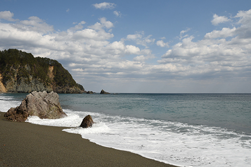 小さな浜辺で_e0414191_06391143.jpg