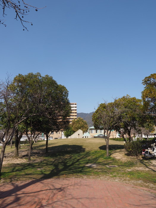 佐伯区民文化センター&五日市中央公園_c0116915_00090101.jpg